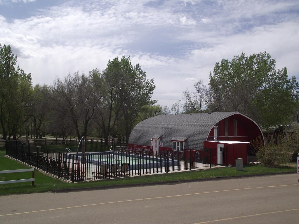 Dinosaur Trail Rv Resort & Cabins Drumheller Zewnętrze zdjęcie